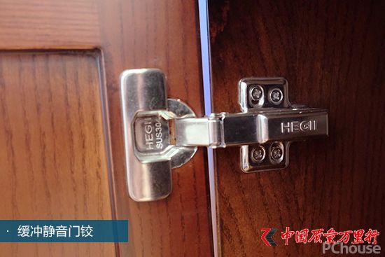 精雕細(xì)琢的美感 恒潔臻尚浴室柜評(píng)測(cè)