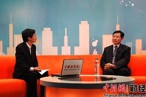 徐洪才:貨幣政策要回歸穩(wěn)健不能再過度緊縮