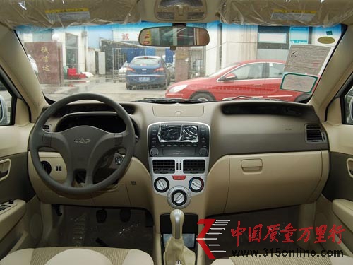 2010奇瑞風(fēng)云2小改款 2010奇瑞風(fēng)云2小改款